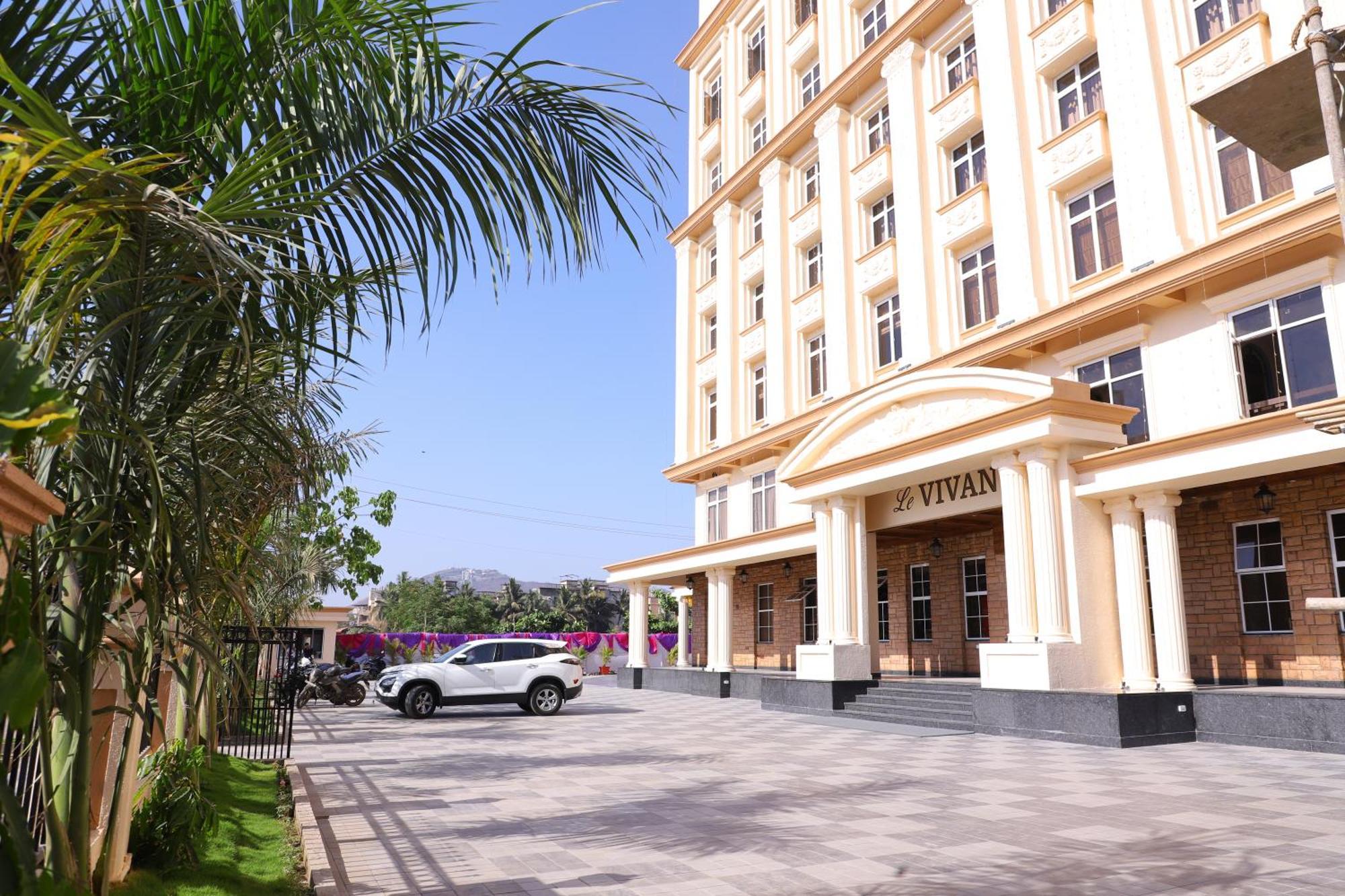 Le Vivanta Virar Bagian luar foto