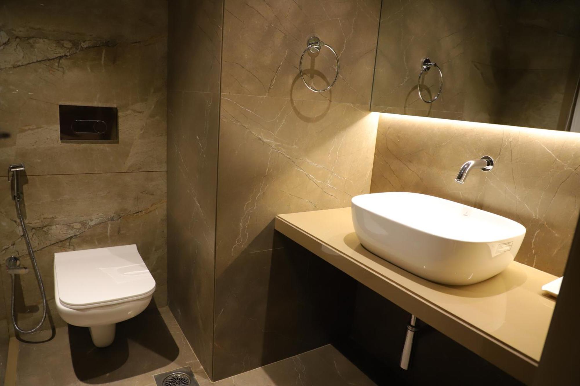 Le Vivanta Virar Bagian luar foto